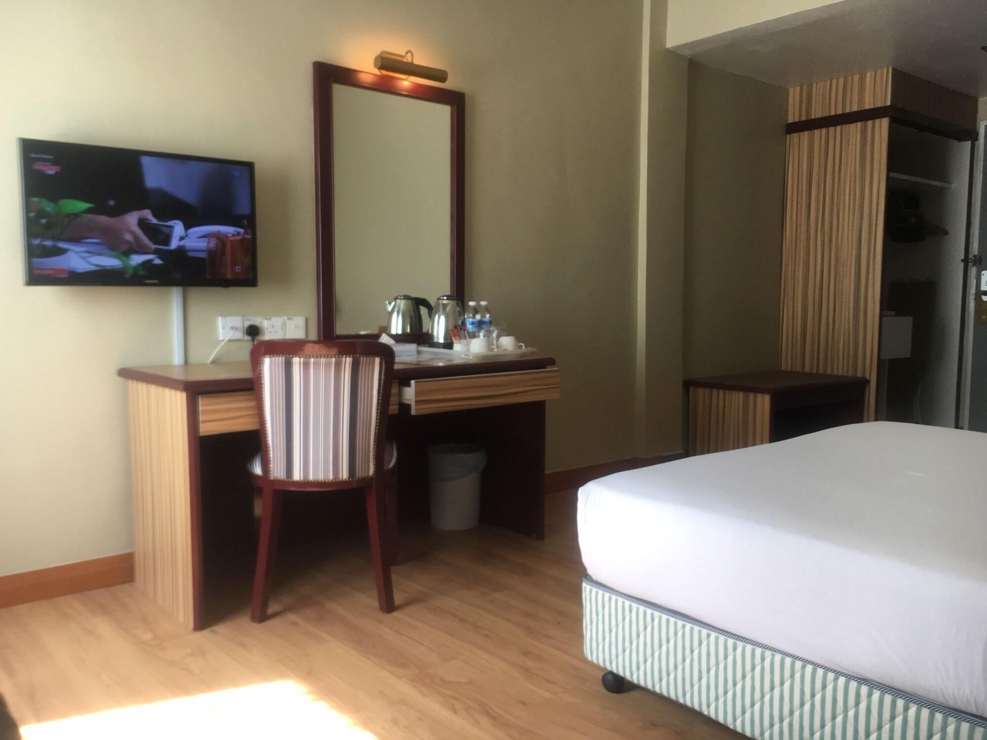 Hotel Seri Malaysia Мерсинг Екстериор снимка